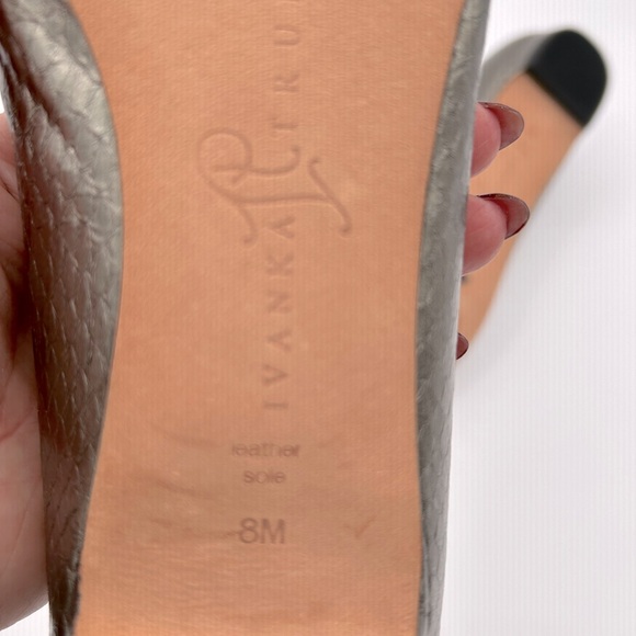 IVANKA SNAKE PRINT ALL LEATHER FLATS Size 8 - Picture 8 of 8